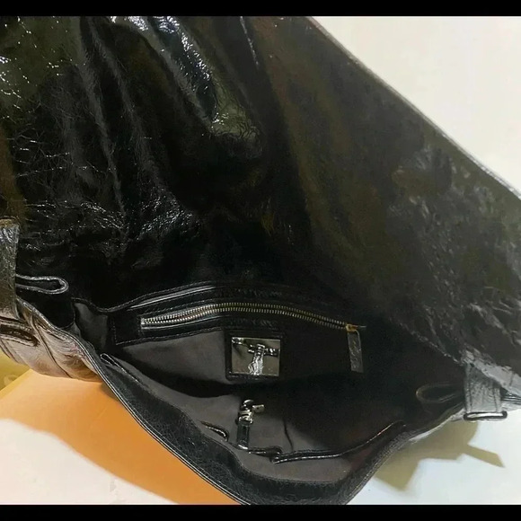 Kooba black leather patent leather shoulder handbag - Picture 11 of 16